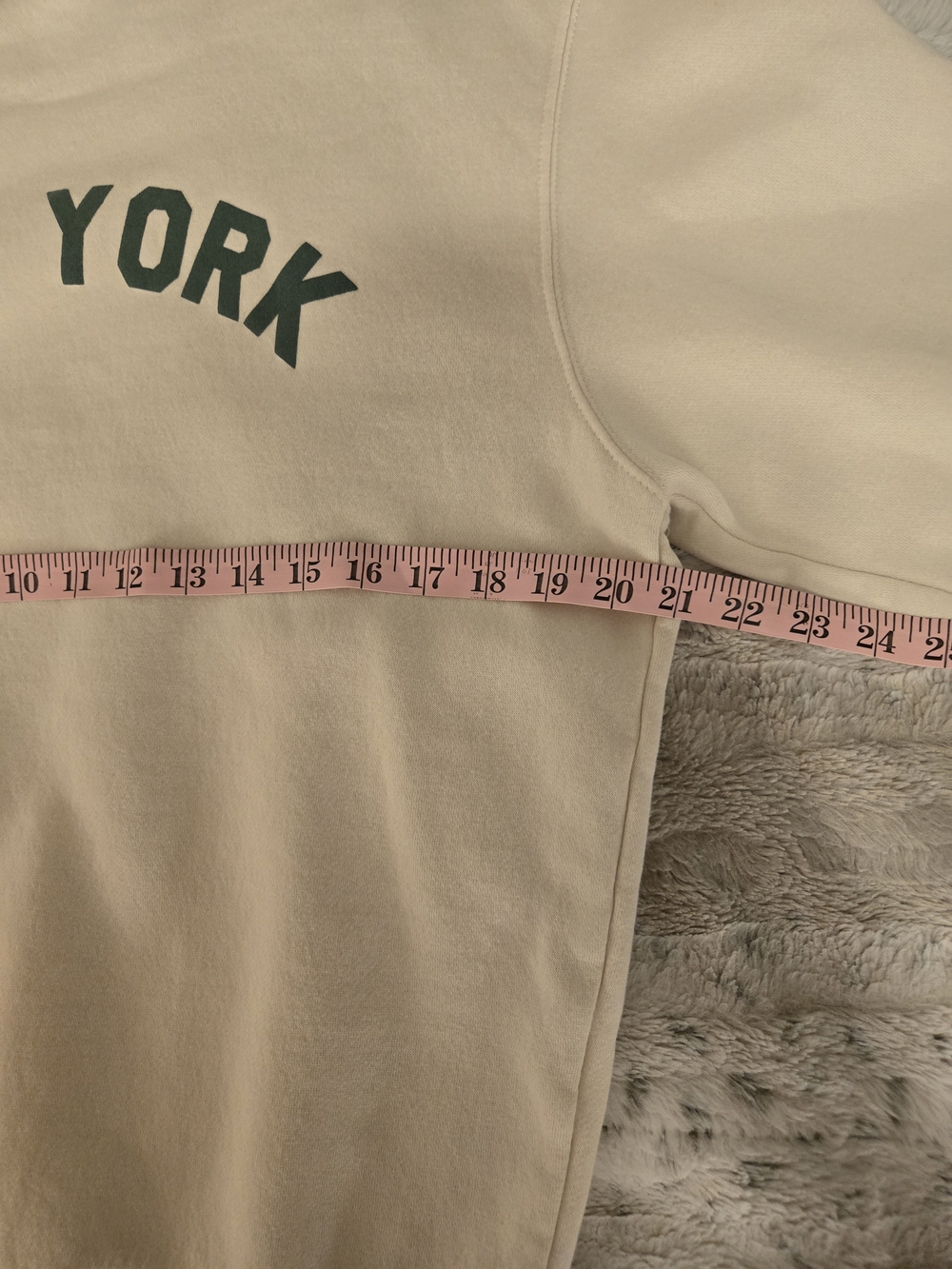 Lane Seven Cream Crewneck Sweatshirt with Green 'NEW YORK' Graphic - Picture 4 of 7